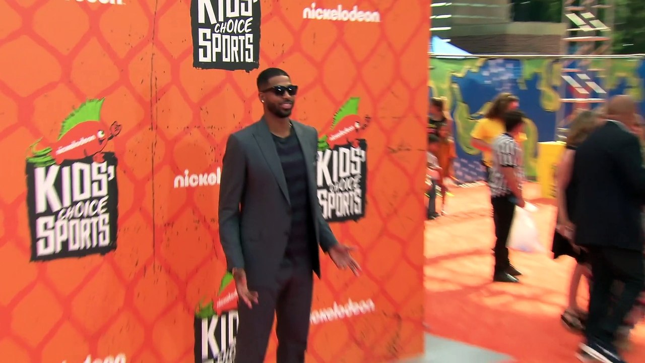 Jordyn Woods Cries After Tristan Thompson Hook Up | Hollywoodlife