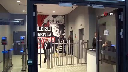 Lucescu maç bitmeden stattan ayrıldı