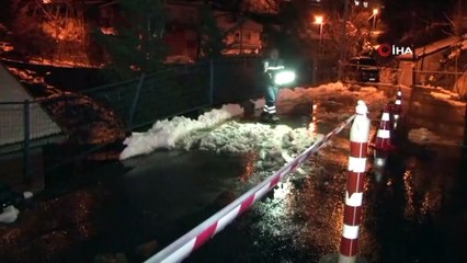 Sarıyer'de istinat duvarı evin üzerine çöktü