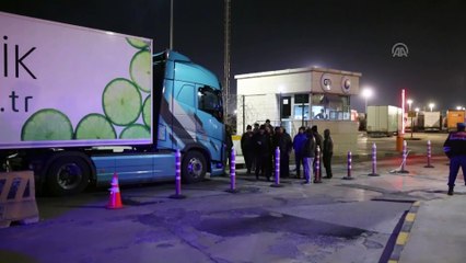 Bazı tır şoförleri Kapıkule'de kontak kapattı - EDİRNE