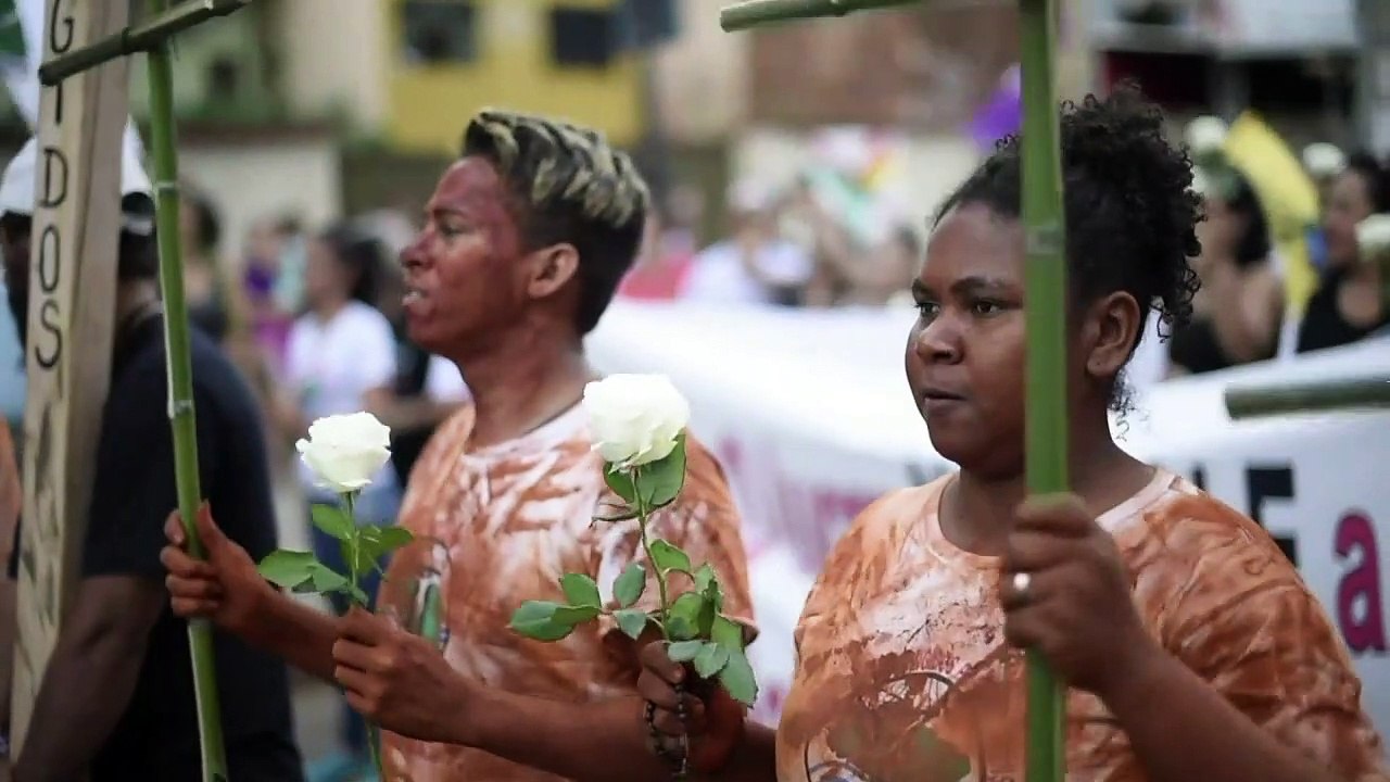 Protestos e saudade em Brumadinho