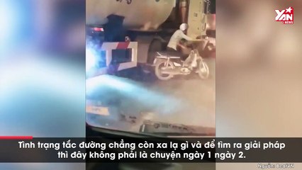 Sốc trước “giải pháp” thoát ách tắc bằng cách qua đường kiểu “se chỉ luồn kim”