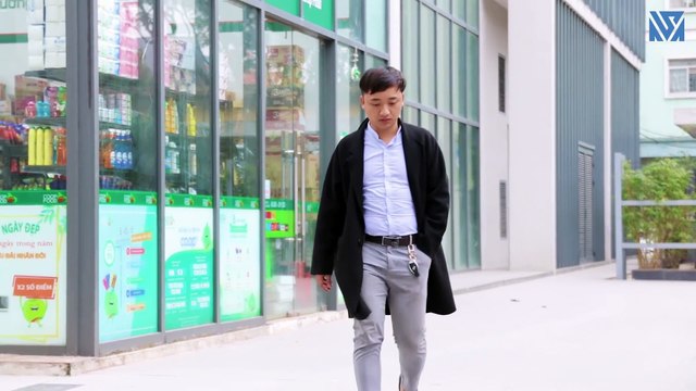 Chủ tịch bị coi thường vì dùng điện thoại cục gạch và cái kết