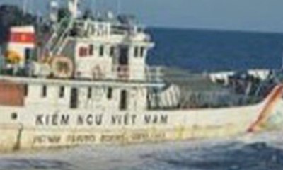 Penangkapan 4 Kapal Berbendera Vietnam di Perairan Natuna