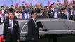 Video cận cảnh: Ông Kim bước lên xe Mercedes, dàn cận vệ chạy bộ tháp tùng