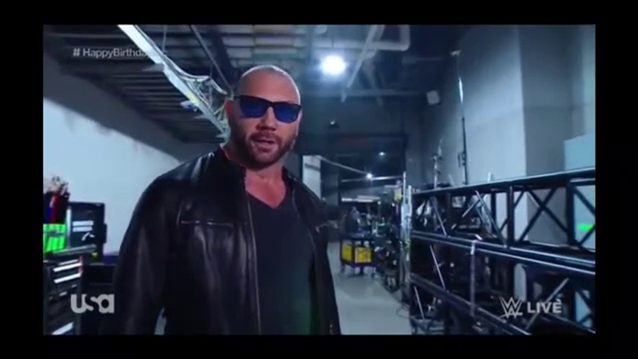 Batista RETURNS to Raw And attacks Ric Flair - WWE Raw 25-02-19 Highlights