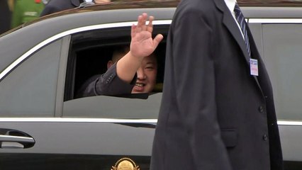 김정은, 하노이 입성...트럼프 오늘 밤 도착 / YTN