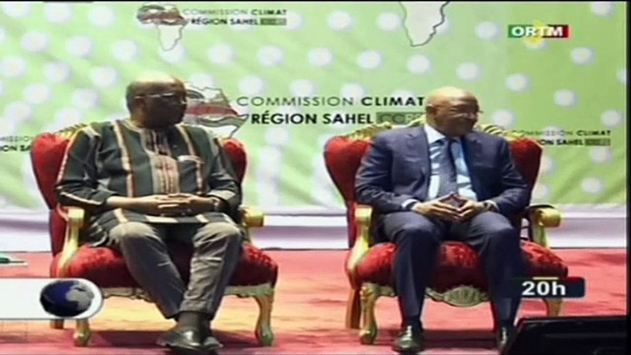 ORTM/Arrivée du premier ministre à Niamey pour prendre part à la première conférence des chefs d’Etats et de gouvernement  de la commission climat pour la région Sahel