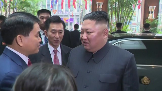 하노이 도착 김정은 '시찰' 주목...트럼프도 오늘 입성 / YTN