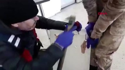 Van Van'da Minibüste 9 Kilo 226 Gram Eroin Ele Geçirildi