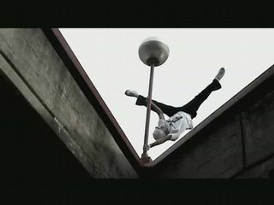 Link - From the inside (street stunts 2007)