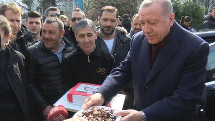 Cumhurbaşkanı Erdoğan'a Evinin Önünde Doğum Günü Sürprizi