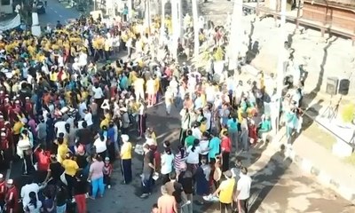 Pahlawan Sampah di Bali Beraksi Bersihkan Sampah