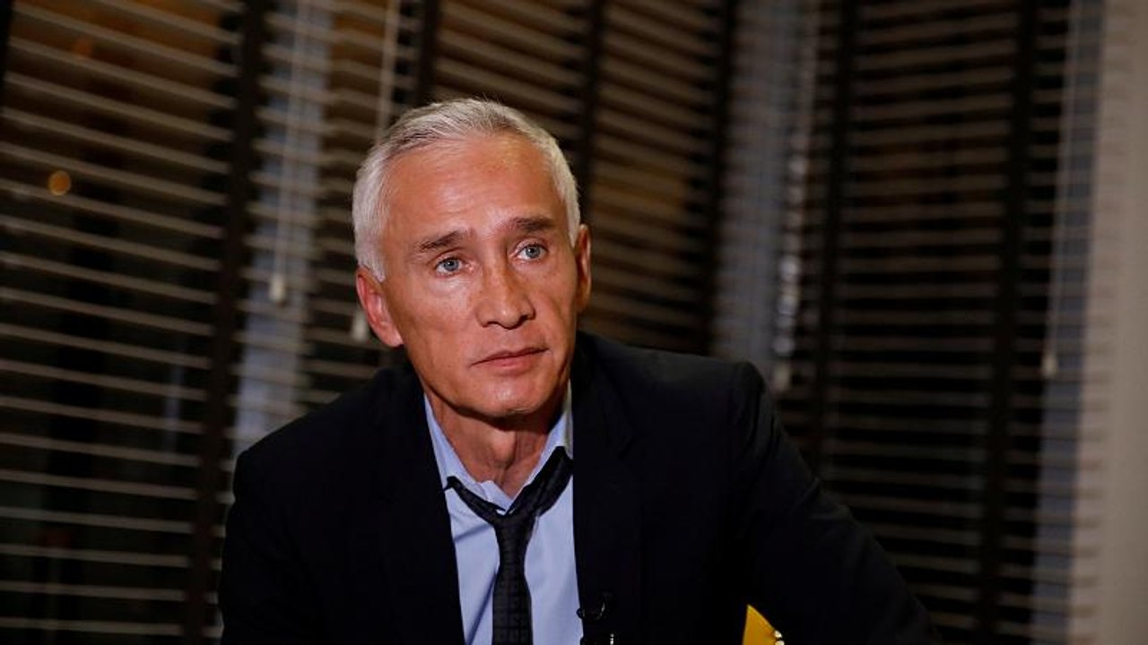 Венесуэла депортирует журналистов после "неудобного" интервью с Мадуро