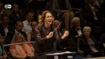 Avustralya'nın ilk kadın orkestra şefi