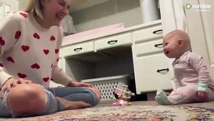 This Baby Can't Stop Laughing At Her Mom's Sneezing!