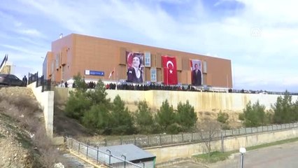 Kasapoğlu, Prof. Dr. Necmettin Erbakan Spor Salonu'nda İncelemelerde Bulundu