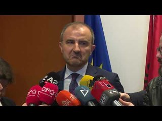 Soreca: Protestë paqësore, qeveria e opozita të dialogojnë - News, Lajme - Vizion Plus