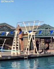 Il réalise un superbe plongeon