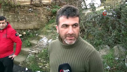 Beykoz Rüzgarlıbahçe'de yol evin üzerine çöktü. Evin boş olması faciayı önledi