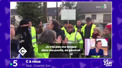 Stéphane Bern applaudi par les Gilets jaunes