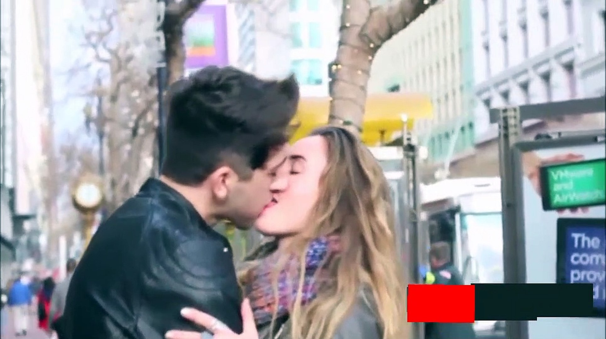 Kissing game, öpüşme cezalı oyun, - Dailymotion Video