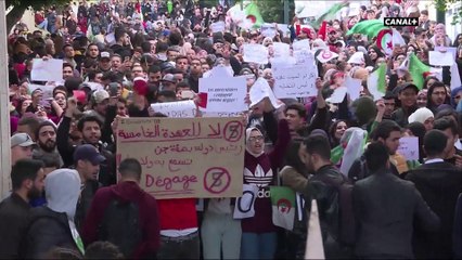 Algérie : les étudiants dans la rue contre la candidature de Bouteflika - L'info du vrai du 26/02 - CANAL+