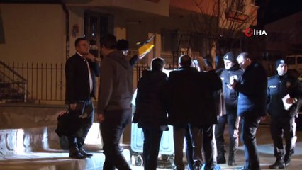 Küs rolüyle 2,5 milyonluk vurgun yapan 2 yaşlı kadın ve 3 şebeke üyesi tutuklandı
