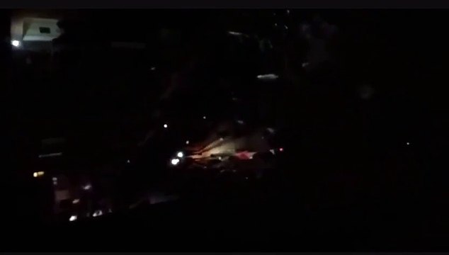 نعرا تکبیر الله أكبر، پاکستان زندہ باد پاک فوج زندہ باد ، لوگ سڑکوں پر نکل آئے، دیکھیں لائیو فوٹیج