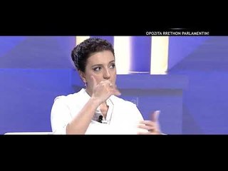 Opinion - Opozita rrethon parlamentin! (26 shkurt 2019)