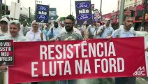 Funcionários da Ford protestam