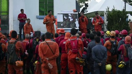Bombeiro relembra resgates na lama