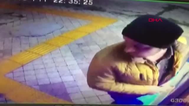Konya Bankamatiğe Kopyalama Cihazı Yerleştiren Şüpheli, Suçüstü Yakalandı
