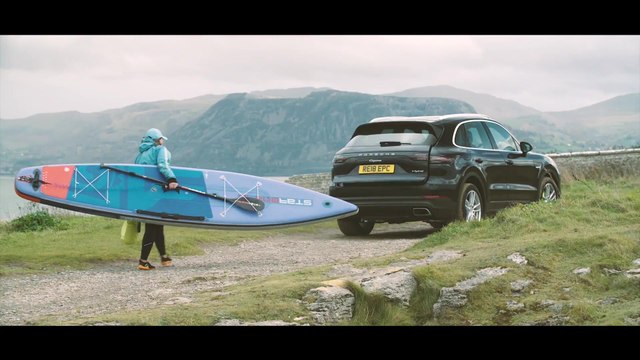 Unterwegs mit der Umweltaktivistin Sian Sykes und einem Porsche Cayenne E-Hybrid