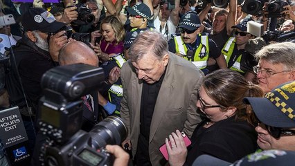 Detenido el cardenal Pell a la espera de sentencia