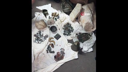 Bağcılar'da tarihi eser kaçakçılarına operasyon: 2 gözaltı