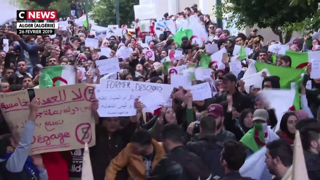Algérie : les étudiants protestent contre un cinquième mandat de Bouteflika