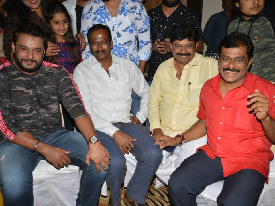 ನನ್ನ ತಂದೆಗೆ ವಿಷ್ಣು ಸರ್ ಹೇಗೋ, ನನಗೆ ಡಿ ಬಾಸ್ ಹಾಗೆ |FILMIBEAT KANNADA