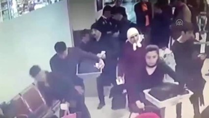 Fetö'den Aranan Eski Yüzbaşı Sahte Kimlikle Yakalandı