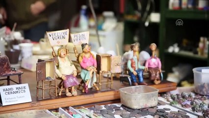 Kaleiçi'nin 'Sadri baba'sı geçmişi geleceğe taşıyor- ANTALYA