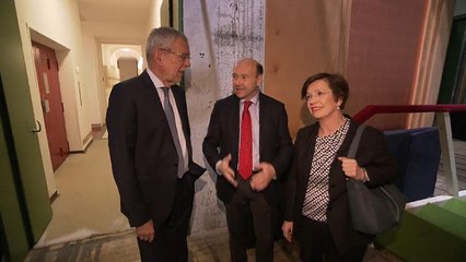 Wiener Opernball: Van der Bellen „schwer beeindruckt“