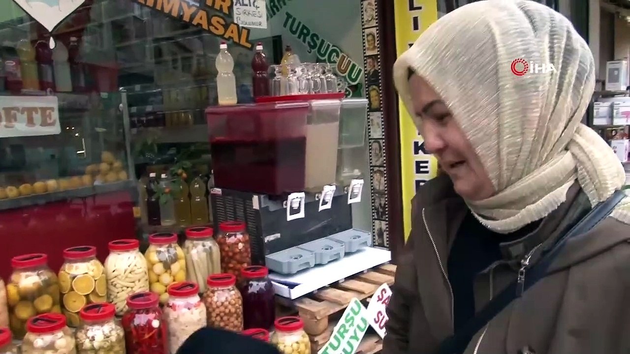 65 Çeşit Meyve ve Sebzenin Turşusunu Kurdu