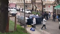 Kadıköy Acıbadem'de bulunan ve bir kadına ait olduğu iddia edilen iki bacak cenaze aracına konularak Adli Tıp Kurumu Morgu'na gönderildi.