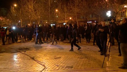 Pa Koment - Protesta para Parlamentit, policia procedon penalisht 8 persona