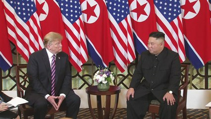 북미 정상 첫 공식일정...'친교 만찬' / YTN