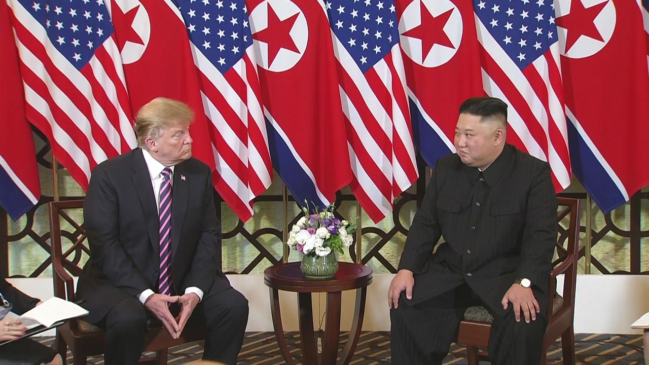북미 정상 첫 공식일정...'친교 만찬' / YTN