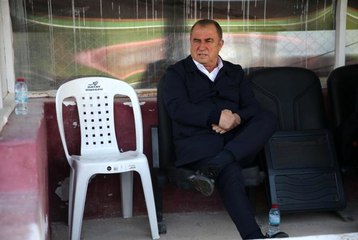 Galatasaray Teknik Direktörü Fatih Terim'den İstiklal Marşı Göndermesi