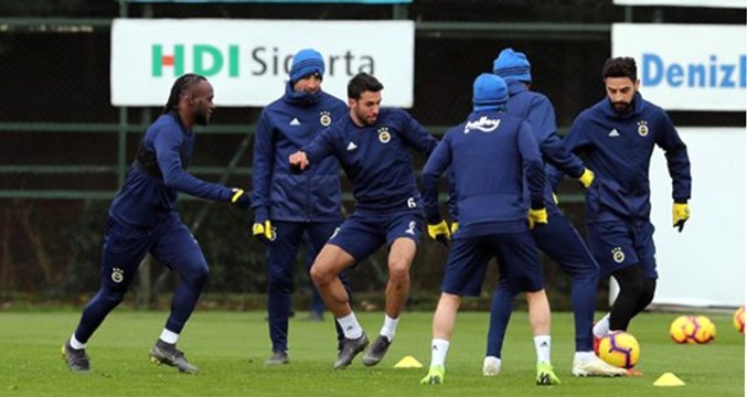 Fenerbahçe, Çaykur Rizespor Maçının Hazırlıklarını Sürdürdü