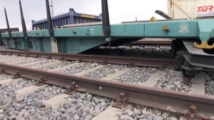 Lokomotiften ayrılan vagonlar yük trenine çarptı - MALATYA