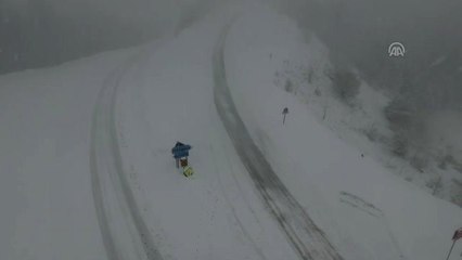 Kastamonu'nun Yüksek Kesimlerinde Yoğun Kar Yağışı Etkili Oluyor